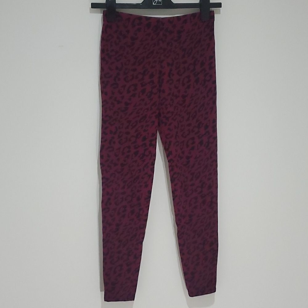 La Senza purple and black leopard print xs leggings